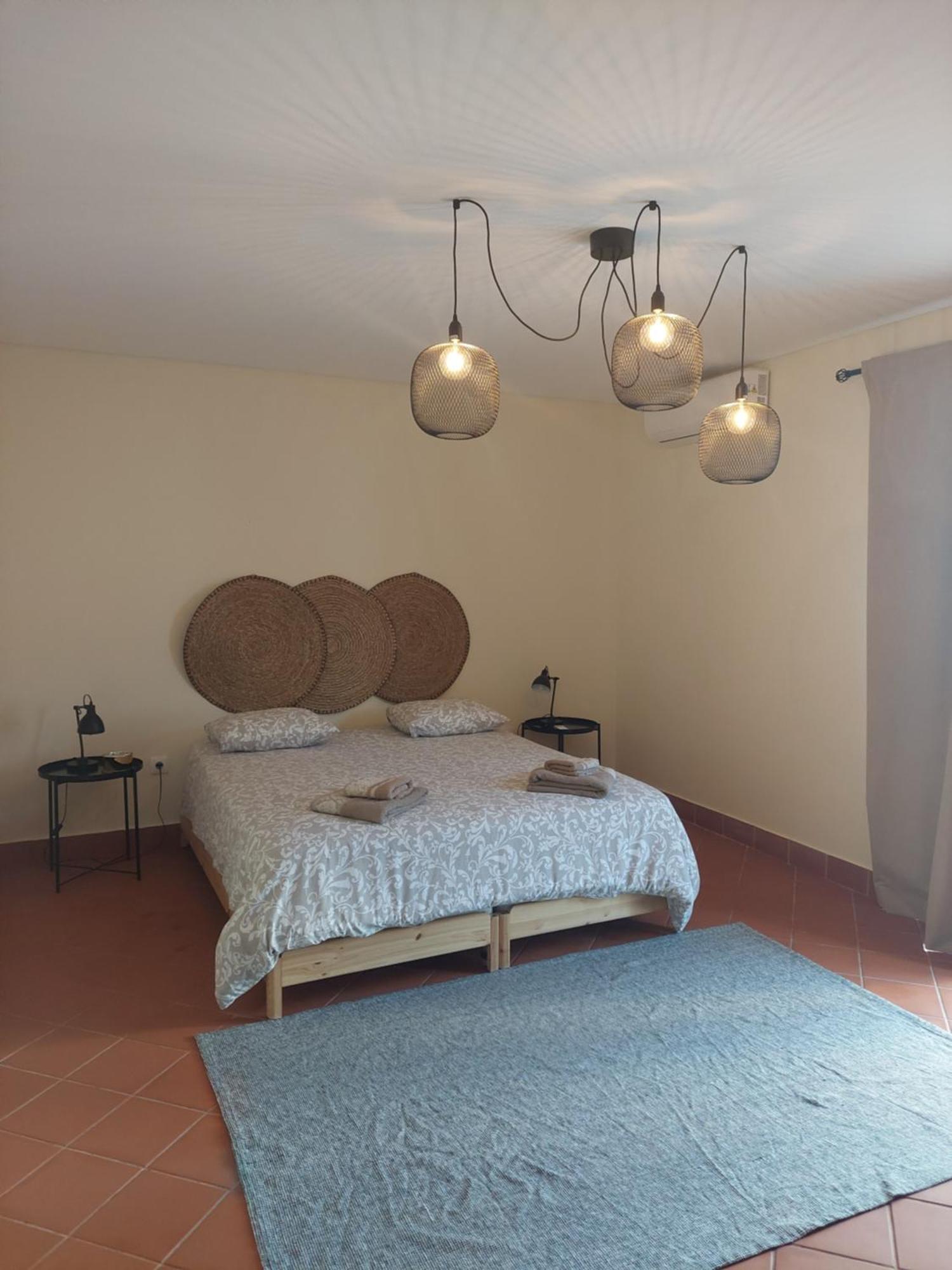 Casa Gres Apartment เซาบาร์โตโลเมว จิ เมสซิเนส ภายนอก รูปภาพ